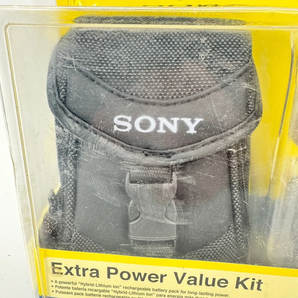 Sony ACC-FP71 Handycam Accessory Kit NP-FP71 Battery Case Strap New Damaged‎ Box